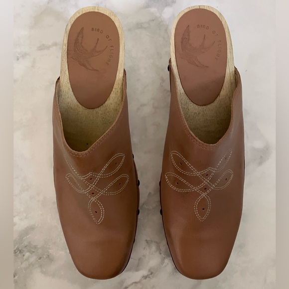 BIRD OF FLIGHT Leather Studded Shy Clog Size 8.5-9 - Picture 4 of 10